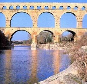 法國龐杜加德羅馬時期引水高架渠 法國龐杜加德羅馬時期引水高架渠