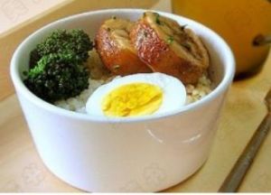 香蒜雞腿卷 香蒜雞腿卷