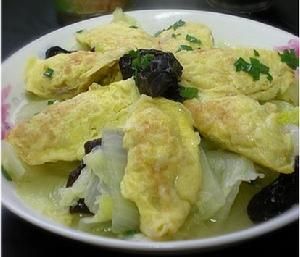 白菜蛋餃湯 白菜蛋餃湯