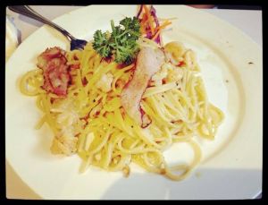 魚香炒薯仔面 魚香炒薯仔面