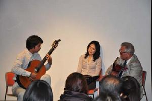 杜春陽與國際吉他大師鈴木嚴先生交流