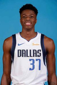 科斯塔斯·阿德托昆博 科斯塔斯·阿德托昆博