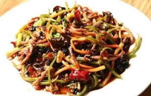 魚香木耳 魚香木耳