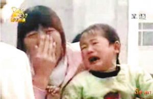 死者親屬在接受河南電視台採訪時非常悲痛