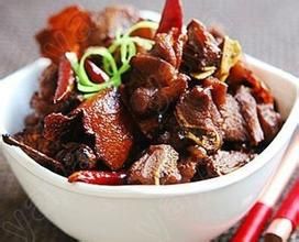 大蔥燜兔肉 大蔥燜兔肉