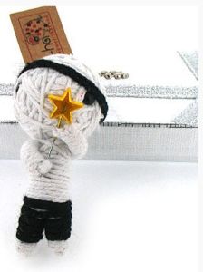 巫毒娃娃[巫毒教施法媒介]