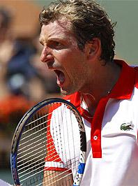 朱利安&middot;貝內特烏