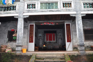 圖為馬曉軍故居三進樓房