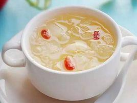 冰糖銀耳雪梨湯 冰糖銀耳雪梨湯