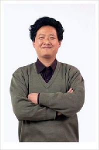 羅凱[山東省泰安第一中學物理教師]