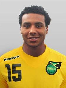 吉爾斯·巴恩斯 吉爾斯·巴恩斯