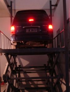 汽車舉升機 汽車舉升機