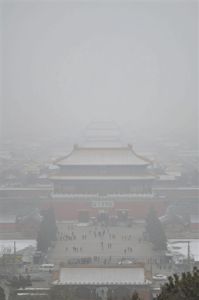 霧霾籠罩下的故宮