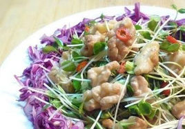 五彩桃仁香椿苗 五彩桃仁香椿苗