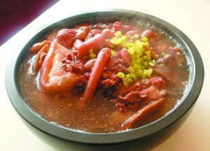 花生燉豬尾 花生燉豬尾