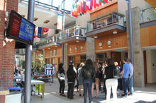 商學院，Goodes Hall