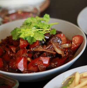 洋蔥燉胡蘿蔔牛肉 洋蔥燉胡蘿蔔牛肉