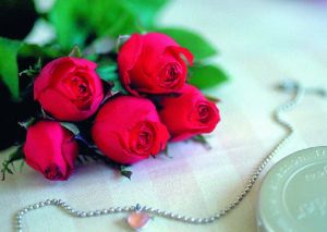 情人節玫瑰變“玫貴”
