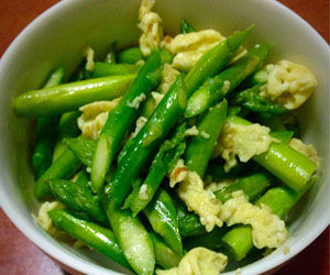 蘆筍炒雞蛋 蘆筍炒雞蛋