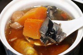 木瓜燉烏雞 木瓜燉烏雞