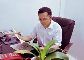 劉登平[重慶市作家協會會員]