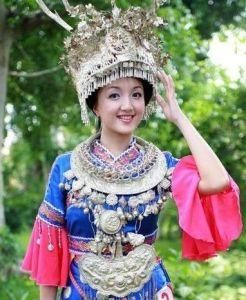 少數民族服飾 少數民族服飾
