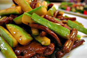 雲南小瓜妙肥牛