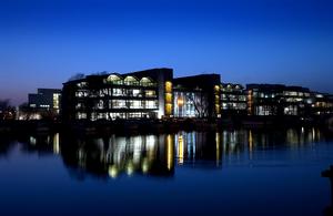 林肯大學[英國林肯大學]