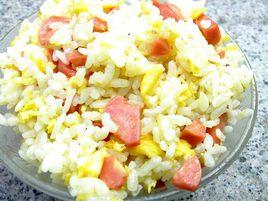 火腿腸蛋炒飯 火腿腸蛋炒飯