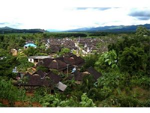 曼弄較村-村全貌