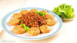 菜盞乳鴿松 菜盞乳鴿松