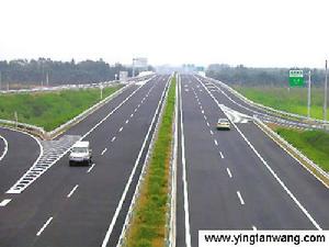 梨園－溫家圳高速公路