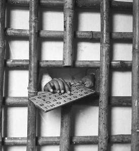 美赫巴巴在籠屋內與門徒交流