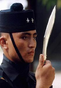 手持彎刀的廓爾喀人