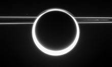 卡西尼飛船捕捉的壯麗土星景象