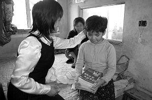 （圖）“代理媽媽”事跡