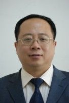 王少華，男，中國人民大學法律碩士，目前為北京京悅律師事務所高級合伙人，中國保險法研究會理事，　北京律師協會法律風險專業委員會執委。