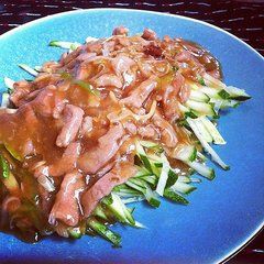 肉絲拌黃瓜 肉絲拌黃瓜