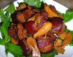 紅燒肉煨蘑菇 紅燒肉煨蘑菇