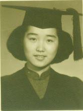 1944徐曉白獲得學士學位