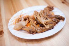 帶皮鴨爪 帶皮鴨爪