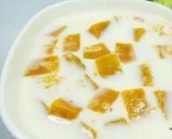 牛奶南瓜糖水 牛奶南瓜糖水