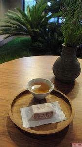 微熱山丘鳳梨酥