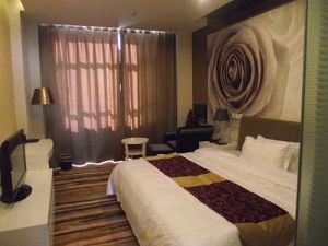 本溪小市鎮廣武萃和園酒店 本溪小市鎮廣武萃和園酒店