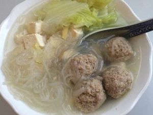 冬粉豆腐丸子湯 冬粉豆腐丸子湯