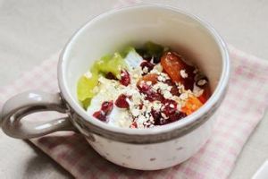 燕麥優酪乳沙拉 燕麥優酪乳沙拉