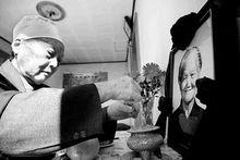 祭奠羅有明奶奶