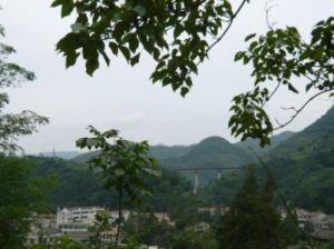 困盧山村 困盧山村