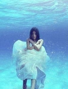 水中婚紗攝影 水中婚紗攝影