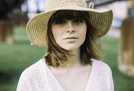 human[Gabrielle Aplin演唱歌曲]